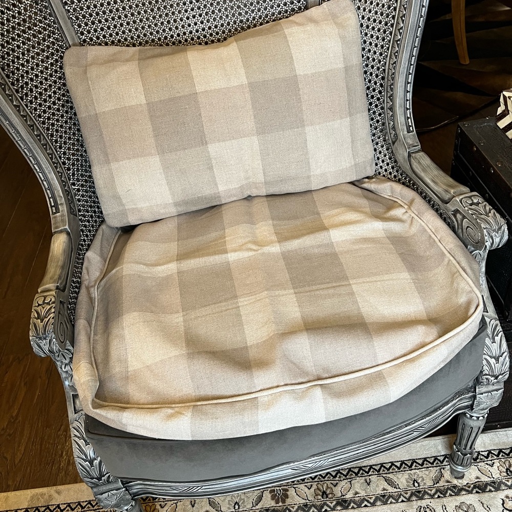Brand new Bramble French Wing Chair w/Rattan seat cushion and pillow cover set